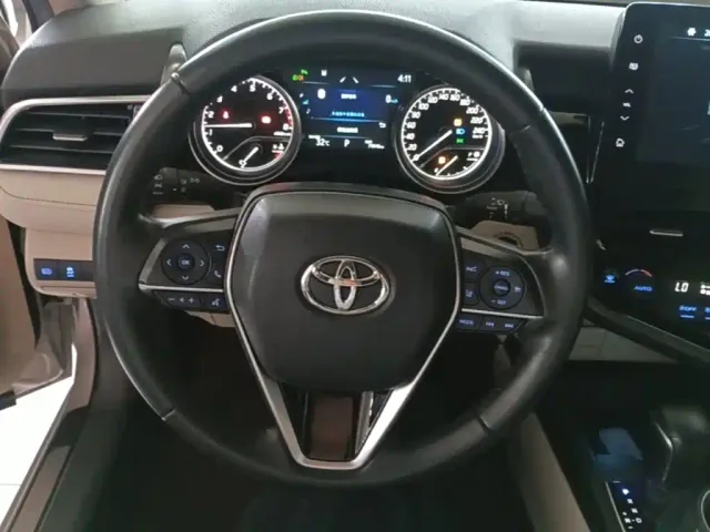 Toyota Camry — Фото автомобиля 10