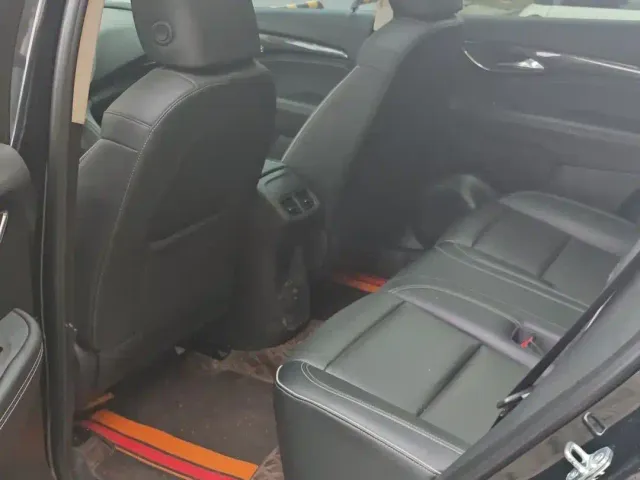Buick Envision Plus — Фото автомобиля 11