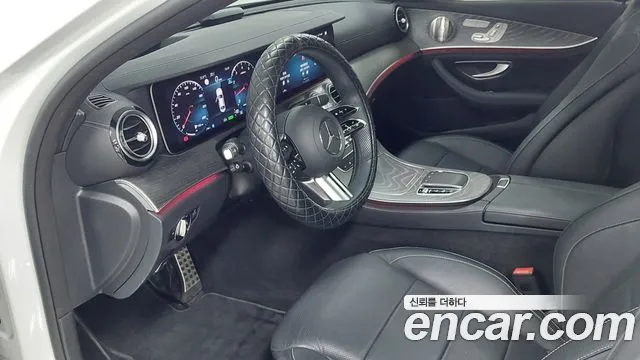 Mercedes-Benz E-Class W213 — Фото автомобиля 14