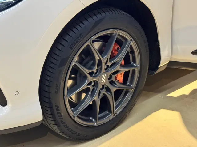 IM Motors LS6 — Фото автомобиля 27