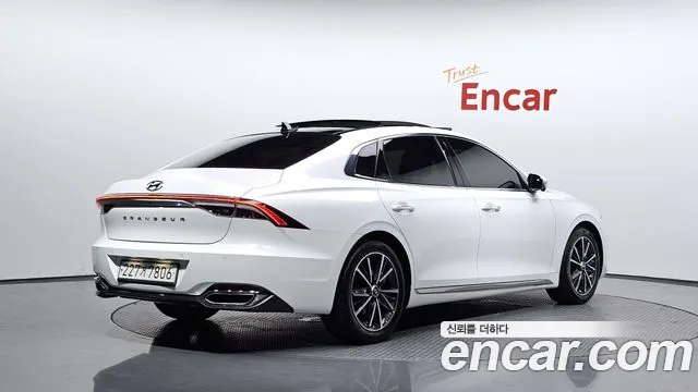 Hyundai Grandeur Новый Grandeur IG — Фото автомобиля 2