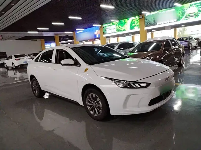 Geely Geometry A — Фото автомобиля 3