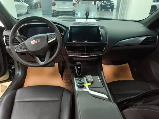 Cadillac CT5 — Фото автомобиля 9