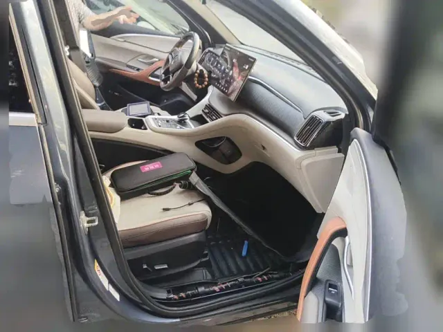 BYD Song Pro — Фото автомобиля 10