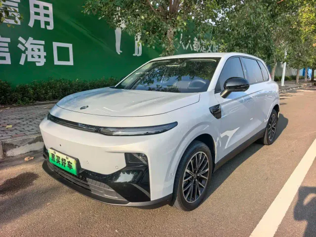 Фотография автомобиля — Leapmotor B10