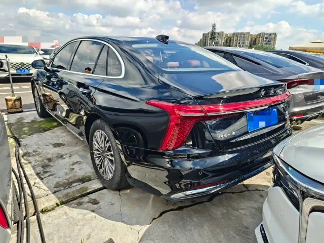 Hongqi H5 — Фото автомобиля 18
