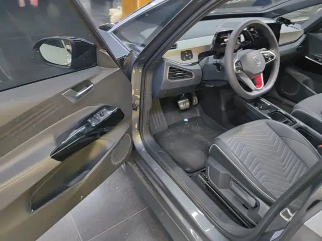 Volkswagen ID.3 — Фото автомобиля 15