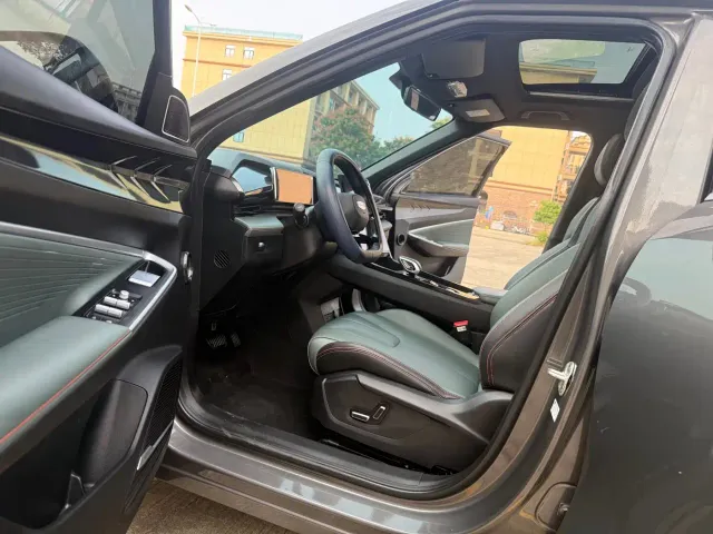 Geely Boyue — Фото автомобиля 20