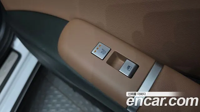 Hyundai Grandeur GN7 — Фото автомобиля 28