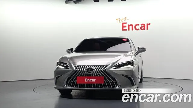 Lexus ES 7th Gen — Фото автомобиля 3