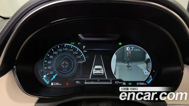 Genesis GV70 — Фото автомобиля 11