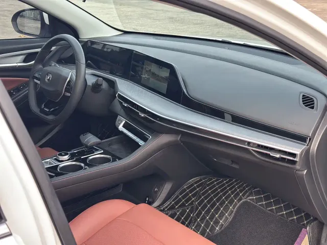Changan Eado — Фото автомобиля 13