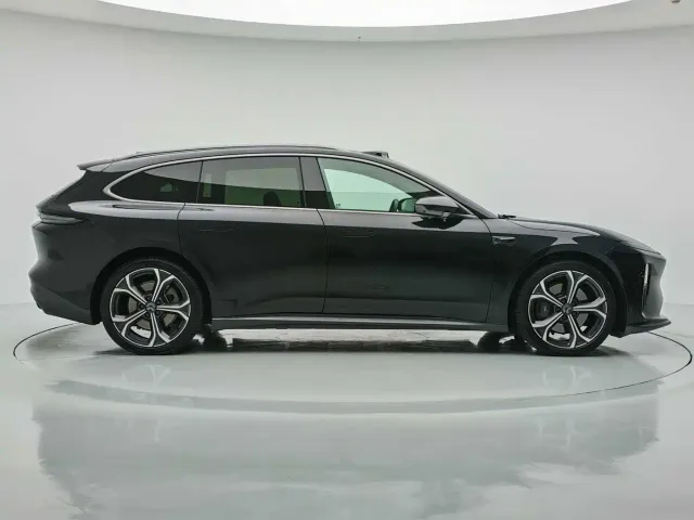 Nio ET5 Touring — Фото автомобиля 17