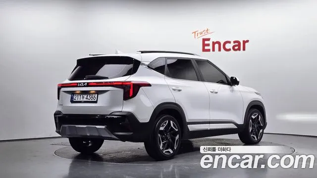 Kia Seltos — Фото автомобиля 2