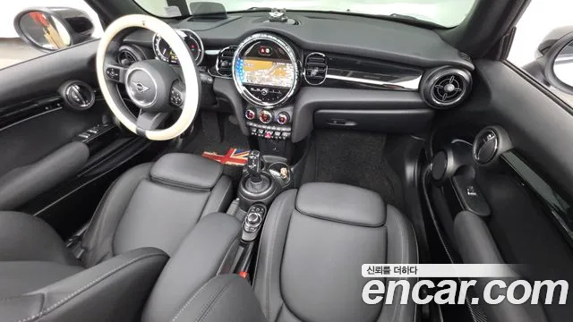 Mini Cooper Convertible — Фото автомобиля 7