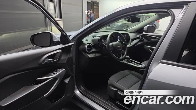 ChevroletGMDaewoo Trax Trax Кроссовер — Фото автомобиля 10