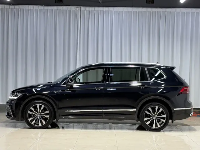 Volkswagen Tiguan L — Фото автомобиля 4