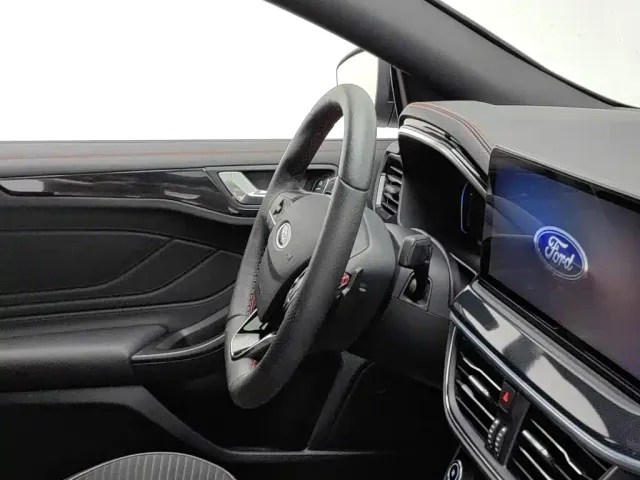 Ford Focus — Фото автомобиля 22
