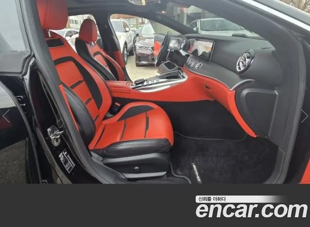 Mercedes-Benz AMG GT 4 двери 43 4MATIC+ — Фото автомобиля 17