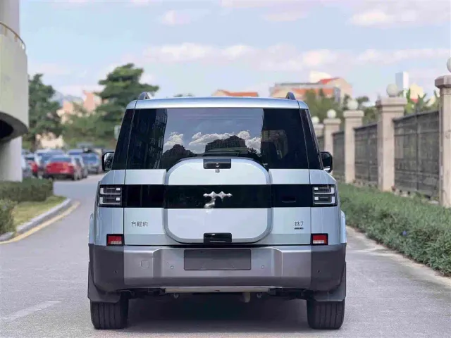 BYD FangChengBao Titanium 7 — Фото автомобиля 5