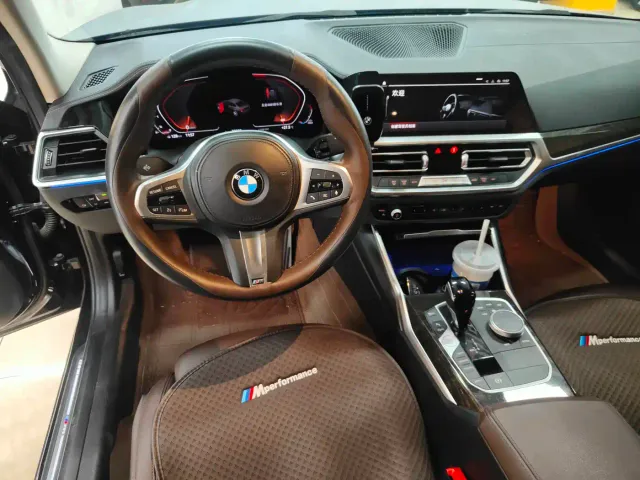 BMW 3 Series — Фото автомобиля 5