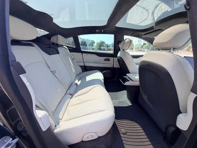 Nio ET7 — Фото автомобиля 10