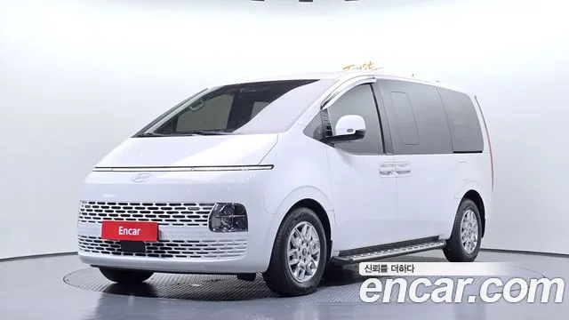 Фотография автомобиля — Hyundai Staria