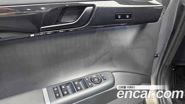 Hyundai Grandeur Grandeur (GN7) 2.5 Бензин 2WD — Фото автомобиля 14