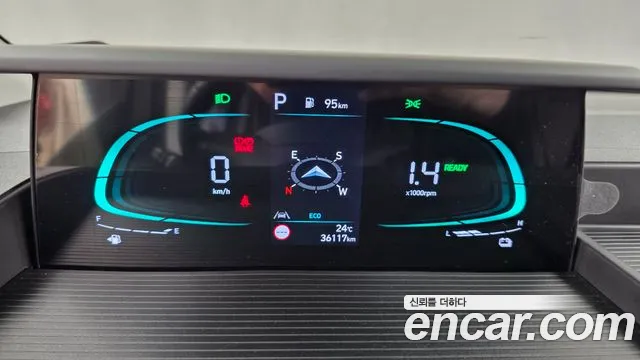 Hyundai Staria Staria — Фото автомобиля 8