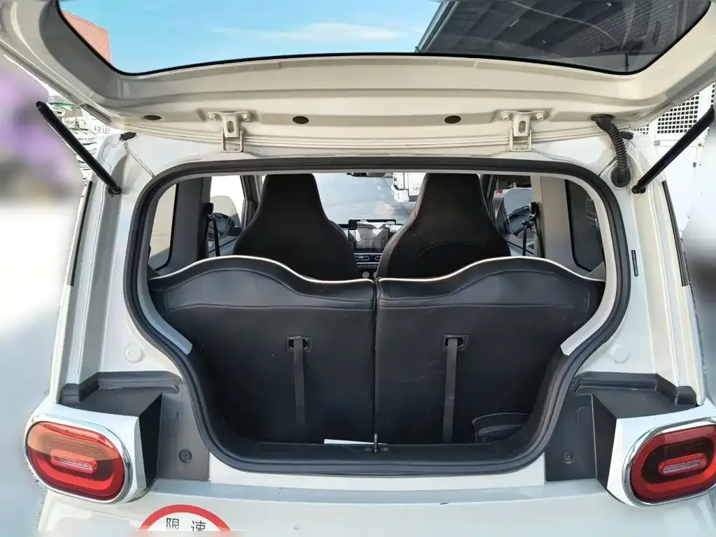Wuling Motors Hongguang MINIEV 2024 3rd Gen 215km Advanced — Фото автомобиля 15