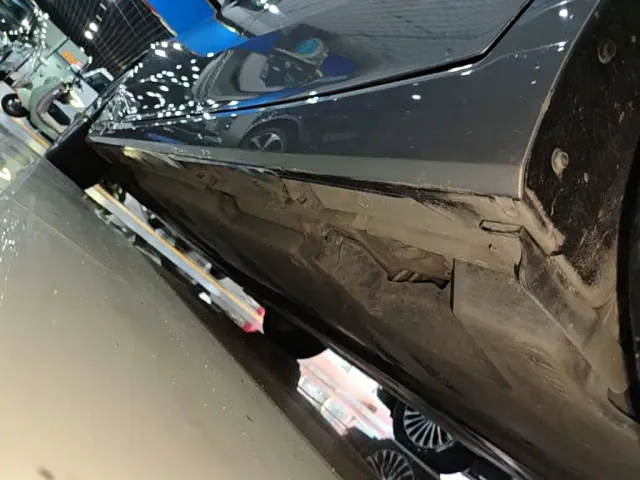 Toyota Avalon — Фото автомобиля 21