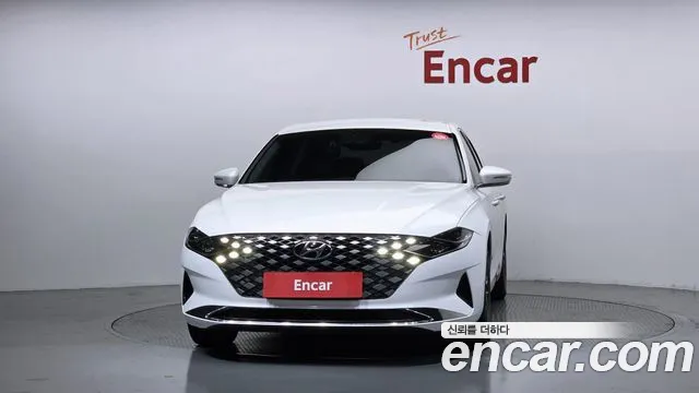 Hyundai Grandeur Новый Grandeur IG 3.0 LPi (Для проката) — Фото автомобиля 3