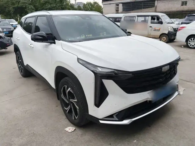 Geely Boyue — Фото автомобиля 3