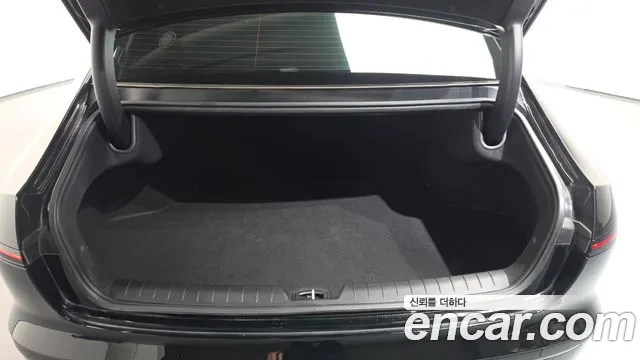 Hyundai Grandeur GN7 — Фото автомобиля 22