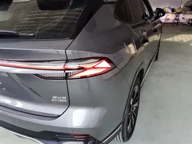 Roewe RX5 — Фото автомобиля 23