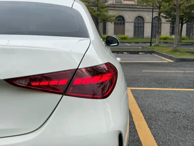 Mercedes-Benz C-Class — Фото автомобиля 10