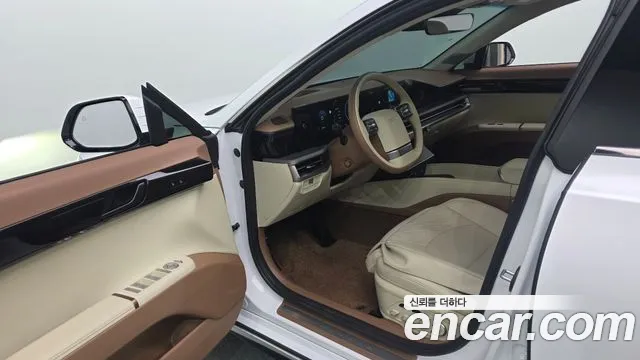 Hyundai Grandeur GN7 — Фото автомобиля 15