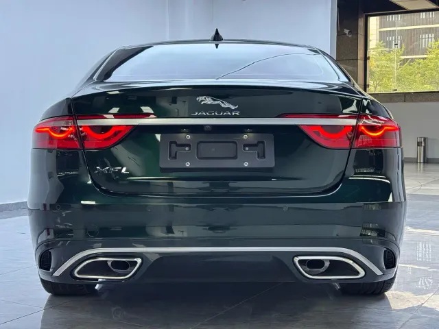 Jaguar XFL — Фото автомобиля 19