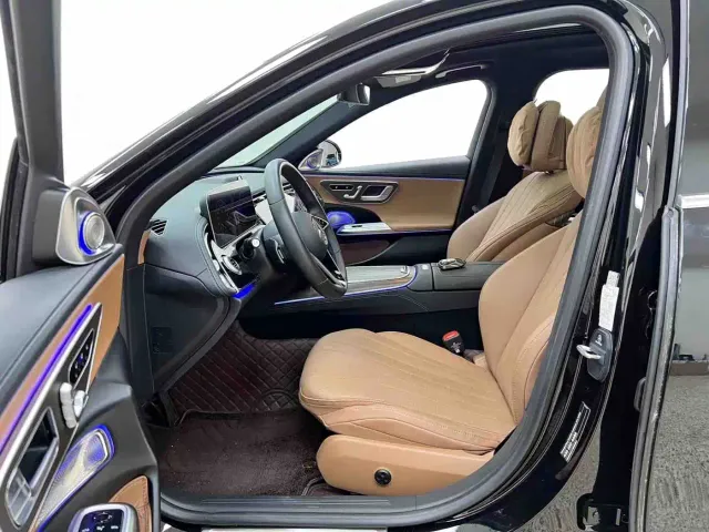 Mercedes-Benz E-Class — Фото автомобиля 13
