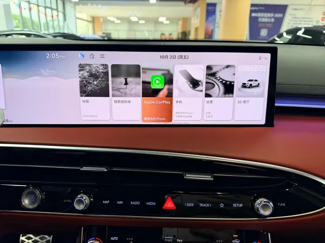 Genesis GV70 — Фото автомобиля 12