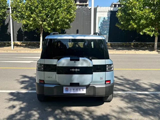 BYD FangChengBao Titanium 7 — Фото автомобиля 6