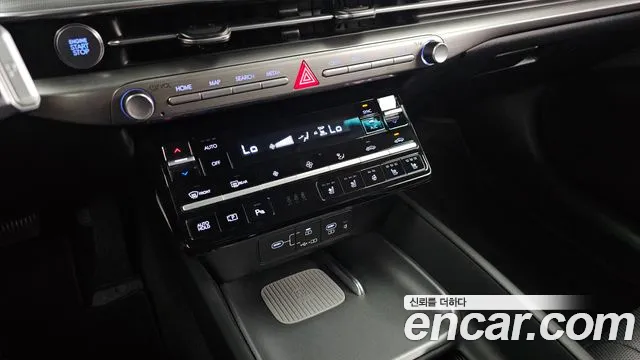 Hyundai Grandeur Grandeur (GN7) 2.5 Бензин 2WD — Фото автомобиля 28