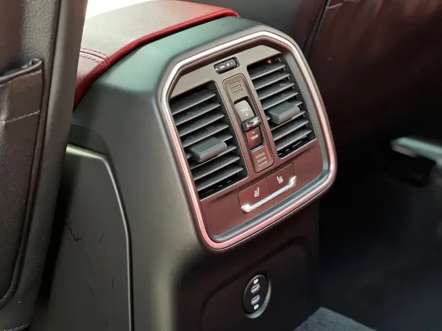 Porsche Macan — Фото автомобиля 15