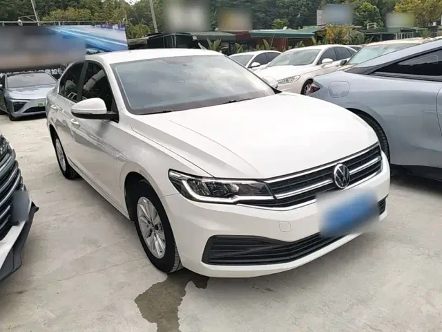 Volkswagen Bora — Фото автомобиля 3