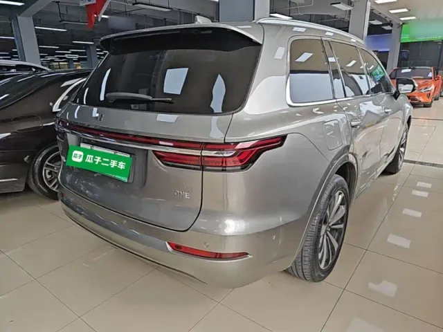 Li Auto ONE — Фото автомобиля 6