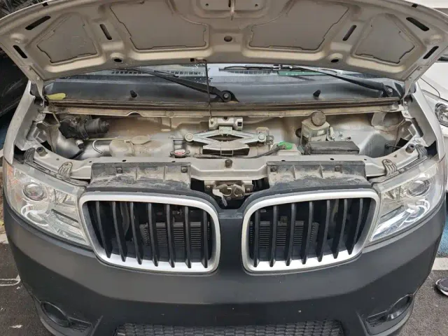 Jinbei New Hiace X30L — Фото автомобиля 16