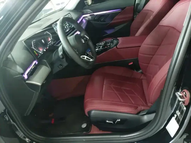 BMW 5 Series — Фото автомобиля 14