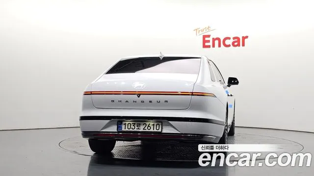 Hyundai Grandeur GN7 — Фото автомобиля 4