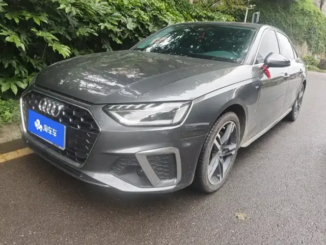 Фотография автомобиля — Audi A4L
