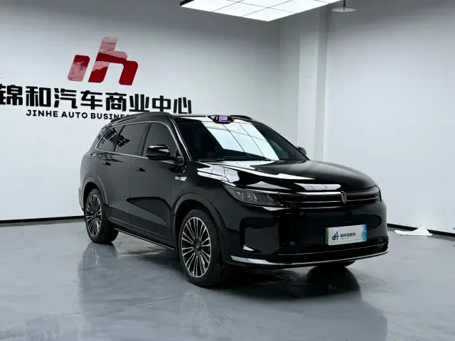 Aito M7 — Фото автомобиля 3
